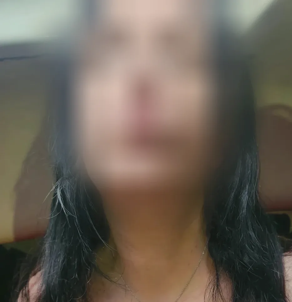 Cara, 36