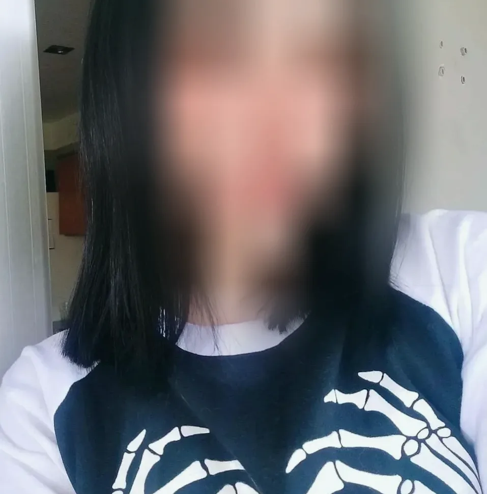 Marina, 20