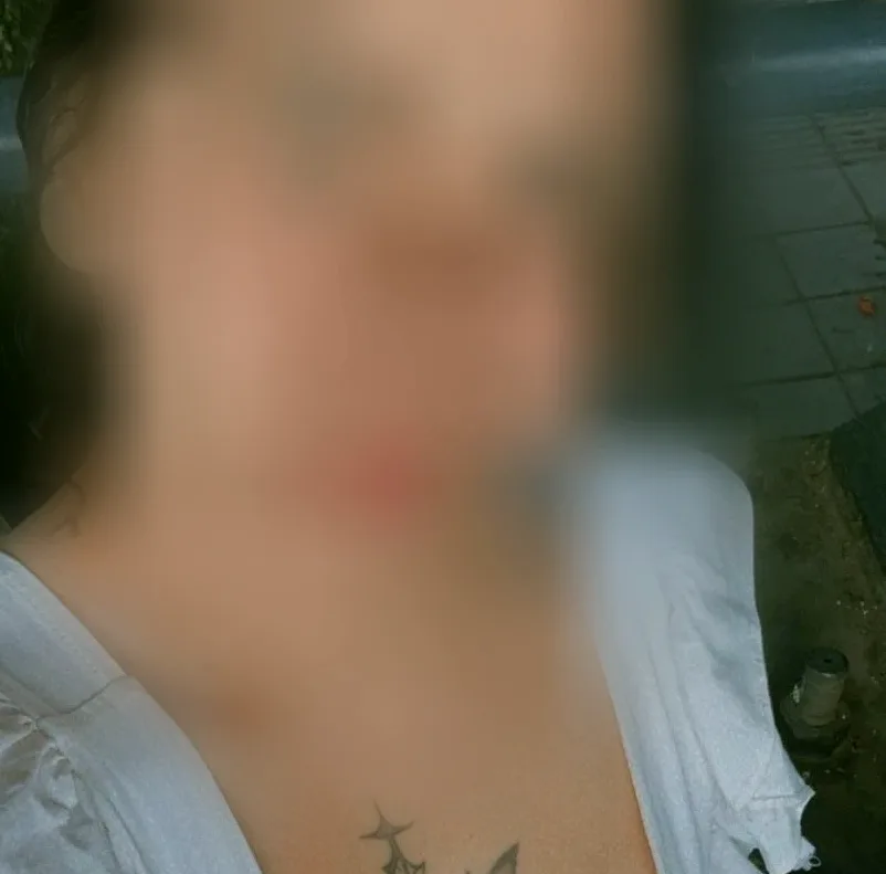 Michelle, 22